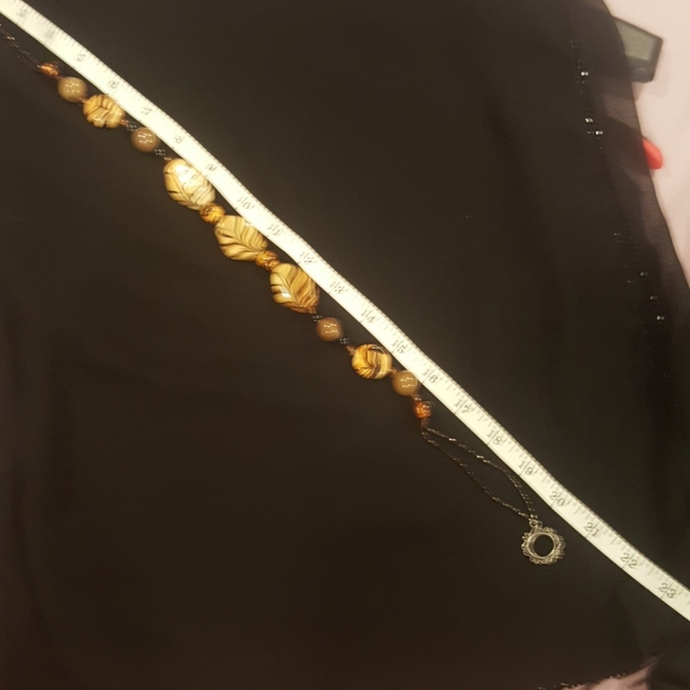 Bead necklace - Picture 4 of 5